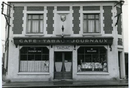 Carotte tabac rouge enseigne 1960 buraliste debit tabac aluminium anonise rouge