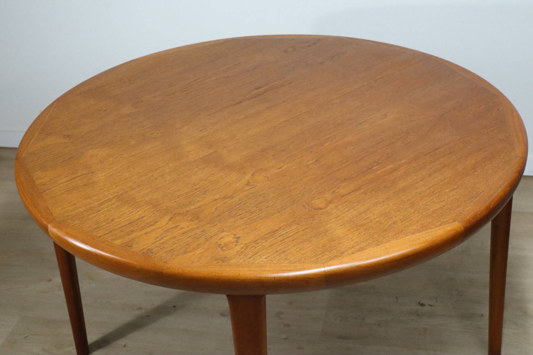 VV Mobler Spottrup Scandinavian extendable teak table, 1960