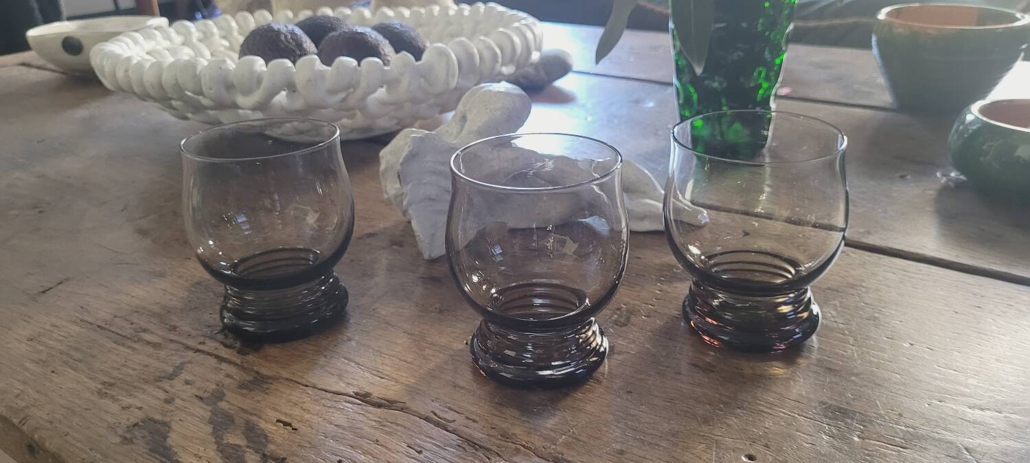 Set of 8 50's glasses