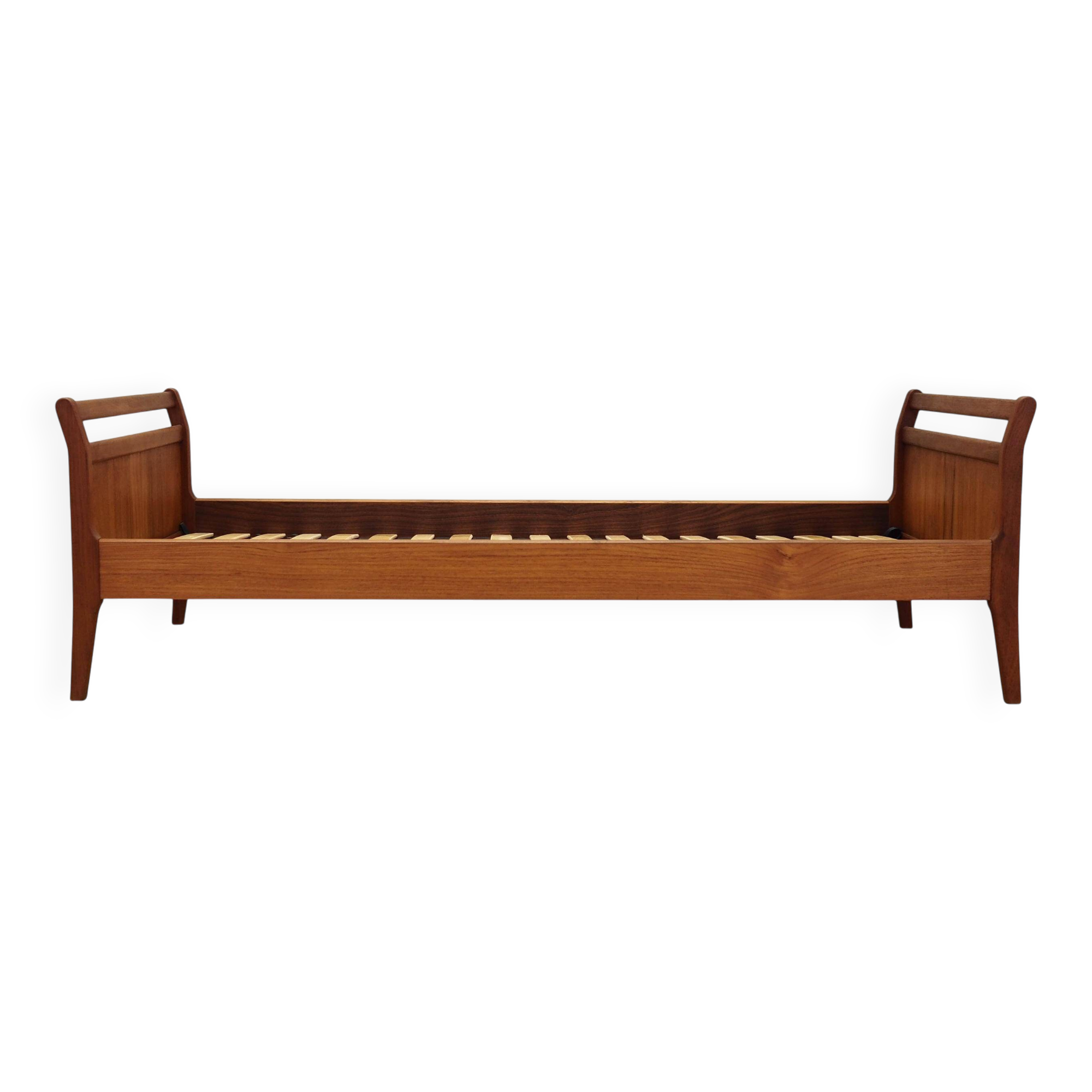 Lit en teck, design danois, années 1970, production : Danemark