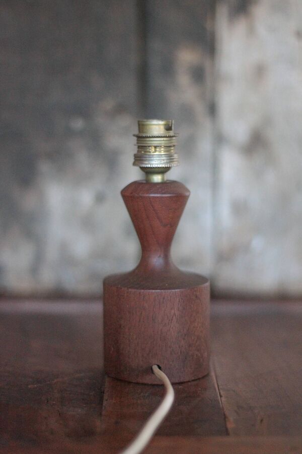 Lampe bois scandinave, pied de lampe bois vintage, lampe à poser