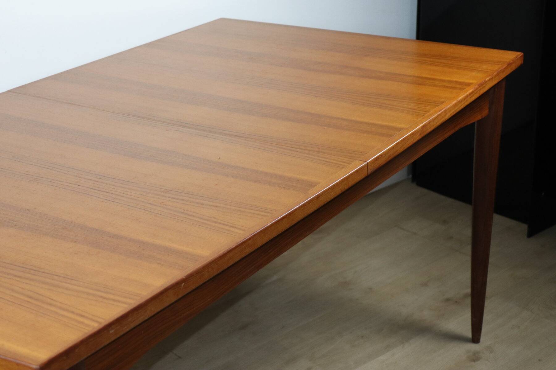 Scandinavian extendable dining table in teak – 1960s