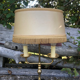 Lampe de table vintage classique Français bouillotte avec deux lumières en laiton style Art Déco en ligne droite