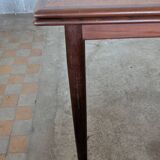 Scandinavian table with extensions