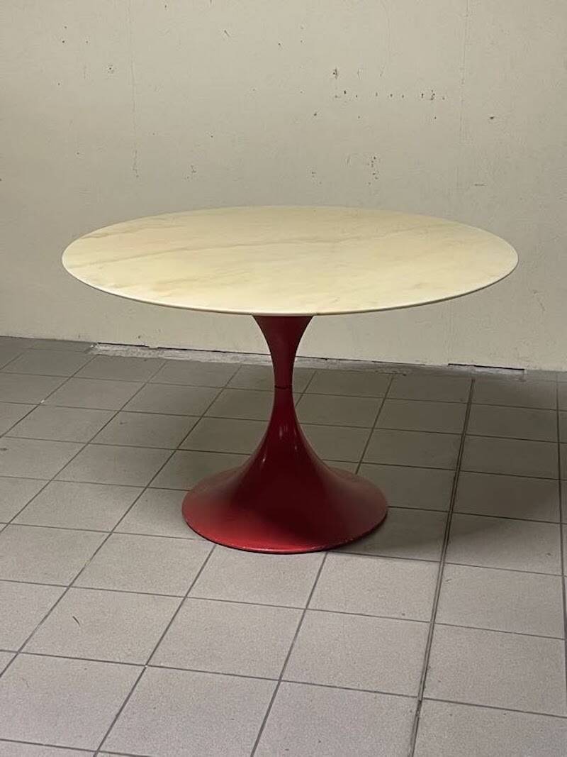 Table à manger en forme de sablier avec base en métal et plateau en marbre, 1960-70