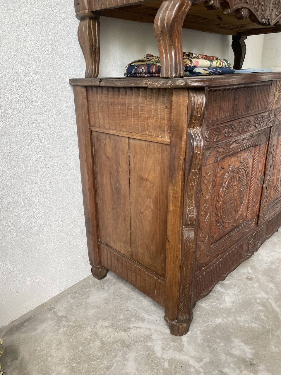 Auvergne brutalist folk art furniture 1890