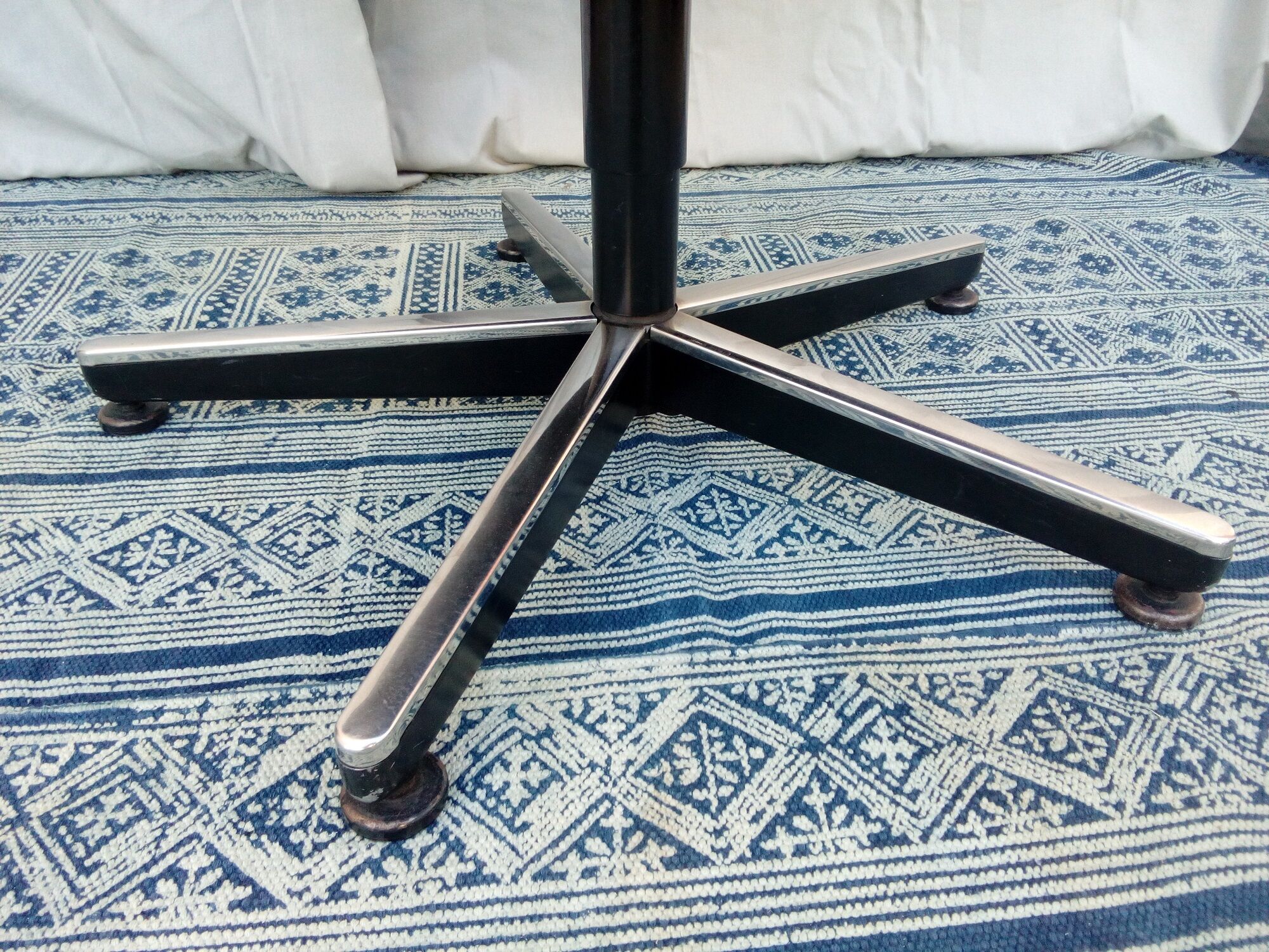 Fauteuil Knoll vintage années 70 design Pollock