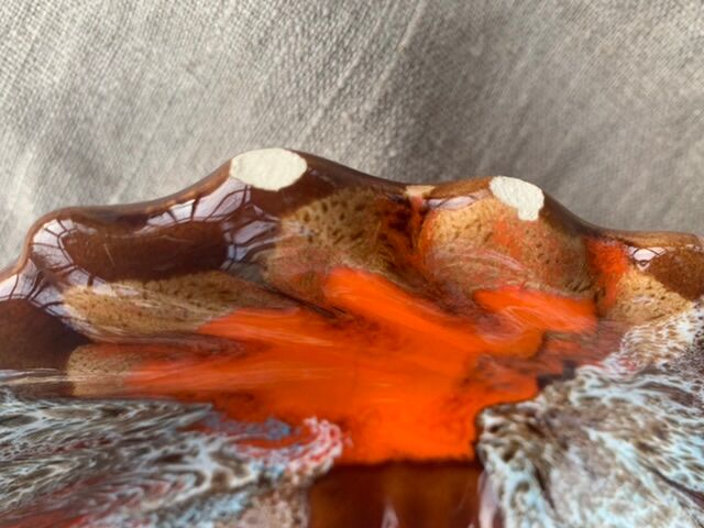 Servant with leaf-shaped compartments, slip, enamelled ceramics stamped Vallauris