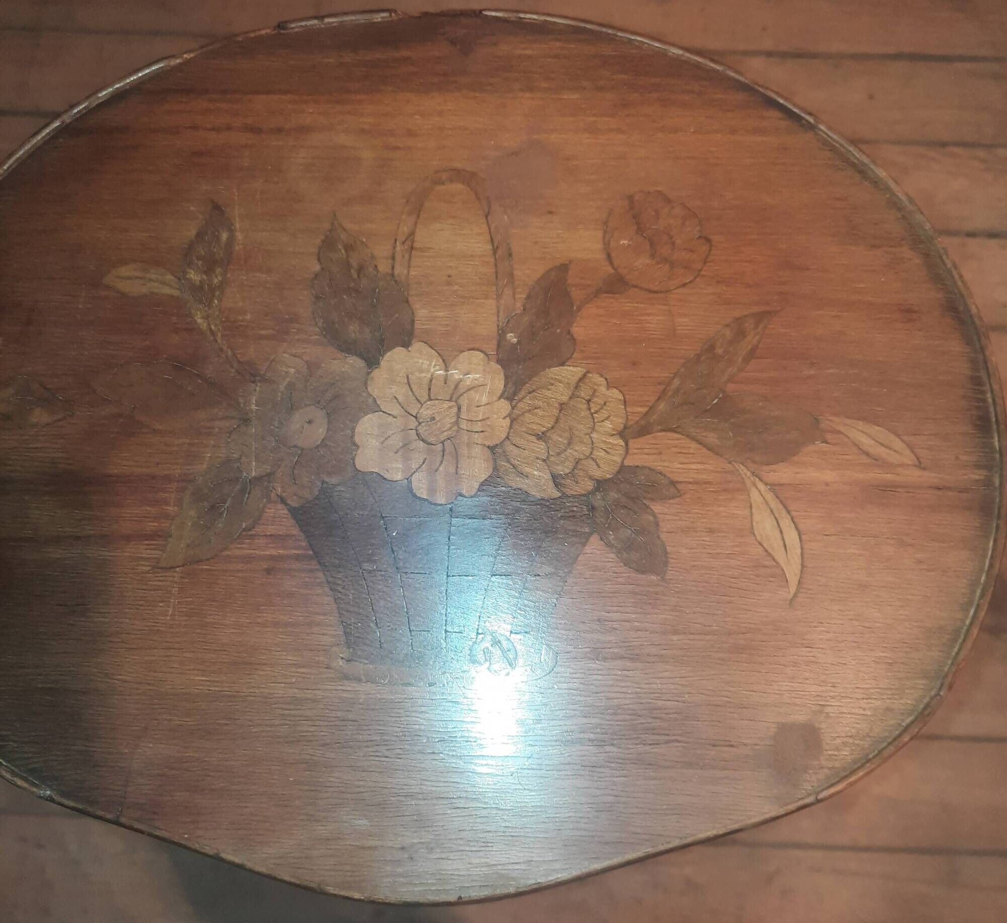 Chevet marquetté style Louis XV