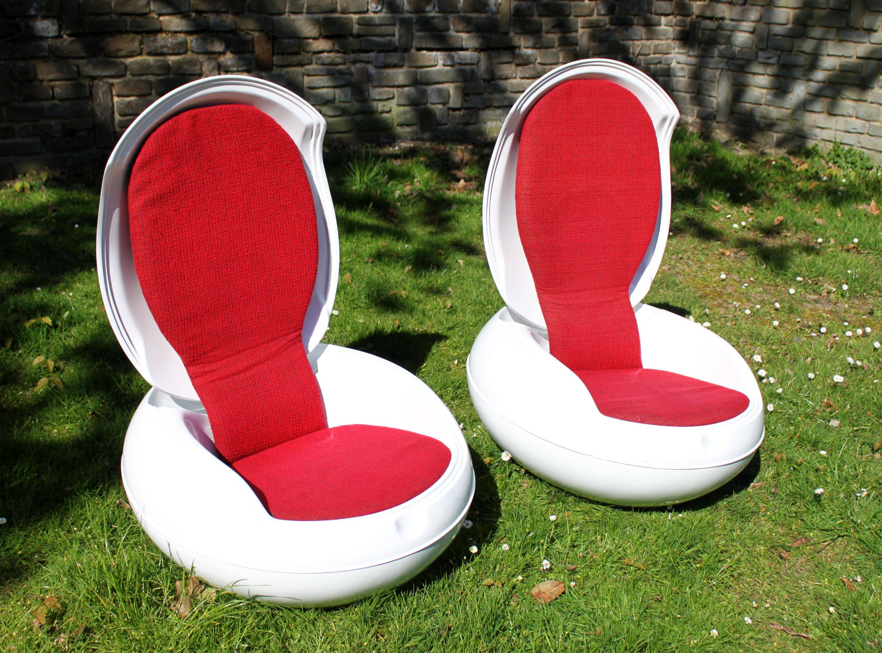 Garden Egg armchair by Peter Ghyczic for VEB Synthese-Werk, 1968.