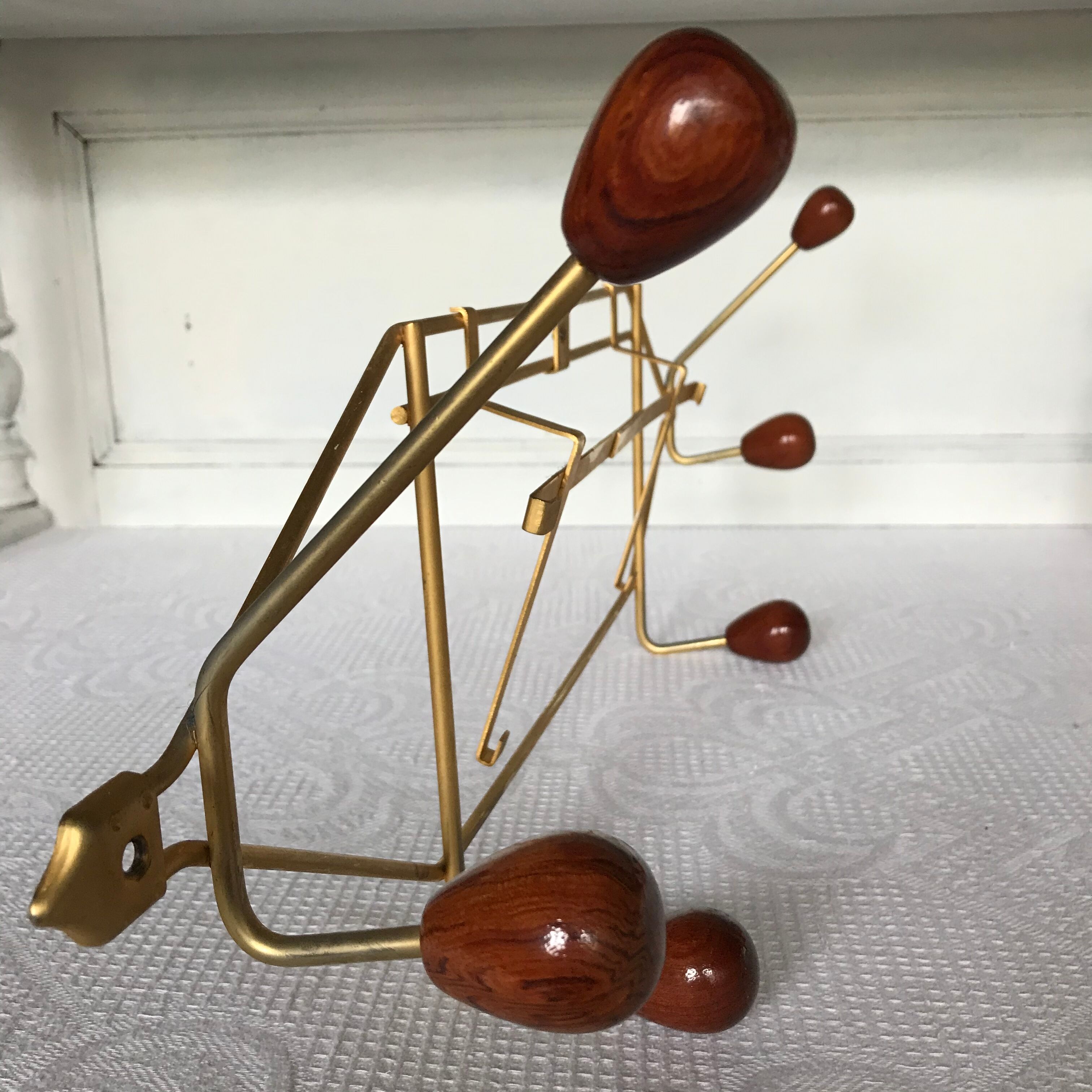 Wall-mounted coat rack