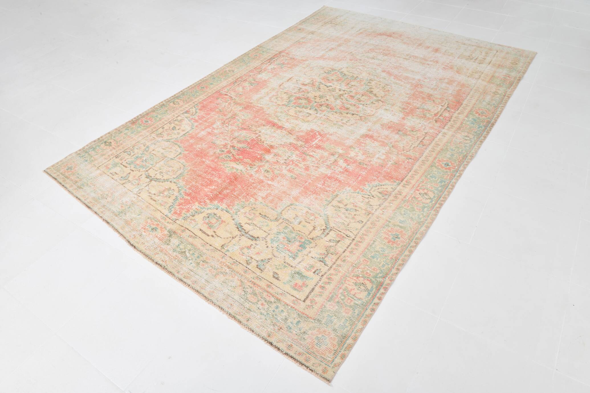 6x10 Peach Red Turkish Vintage Rug, 194x294Cm