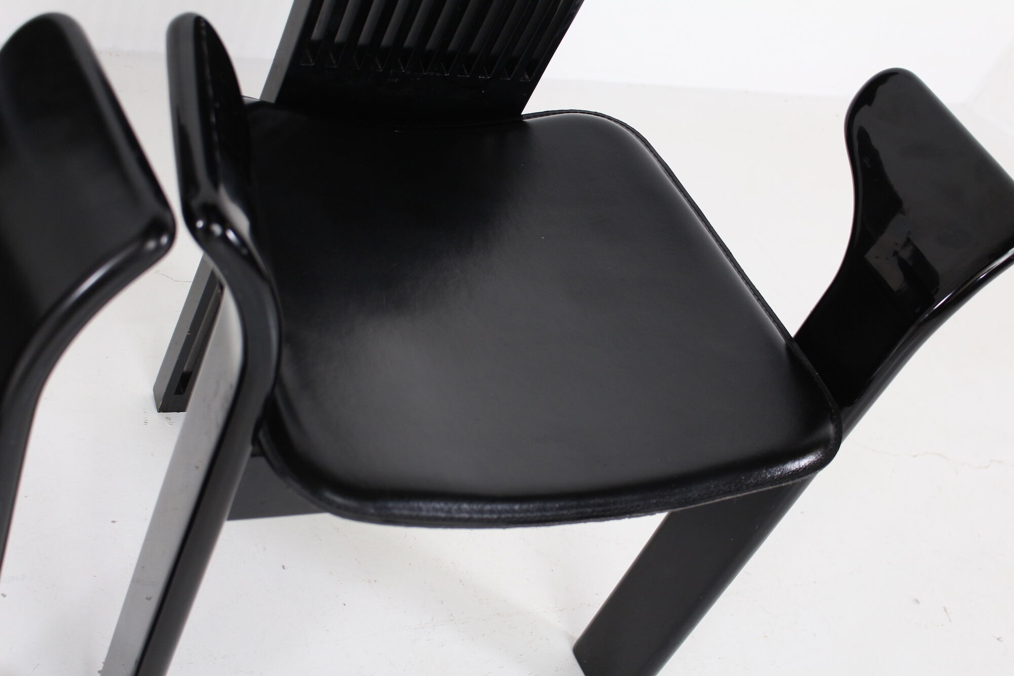 4 postmodernist chairs Pietro Costantini