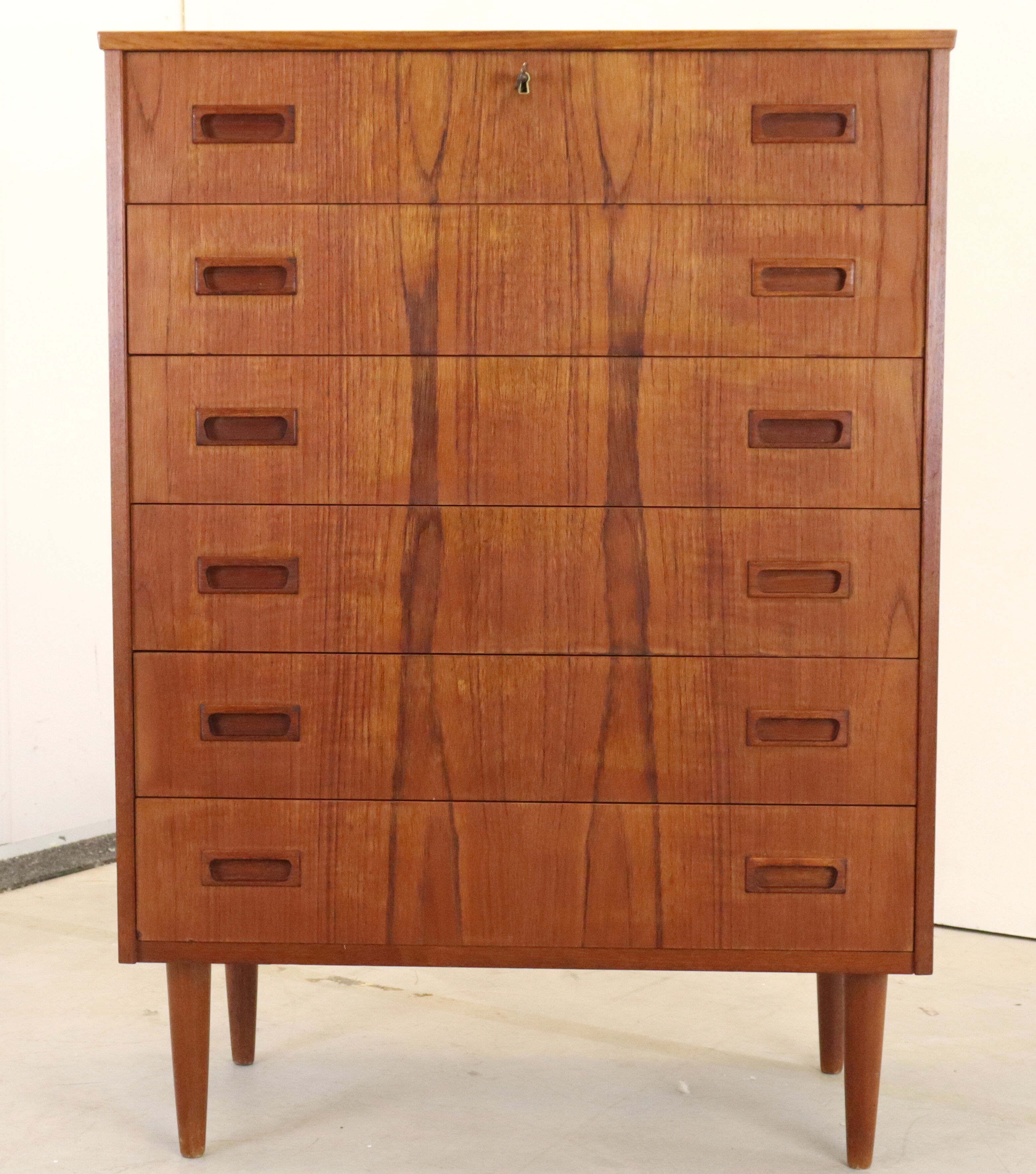 Danish high chest of drawers 'Skellebjerg' - Danish design mid century modern