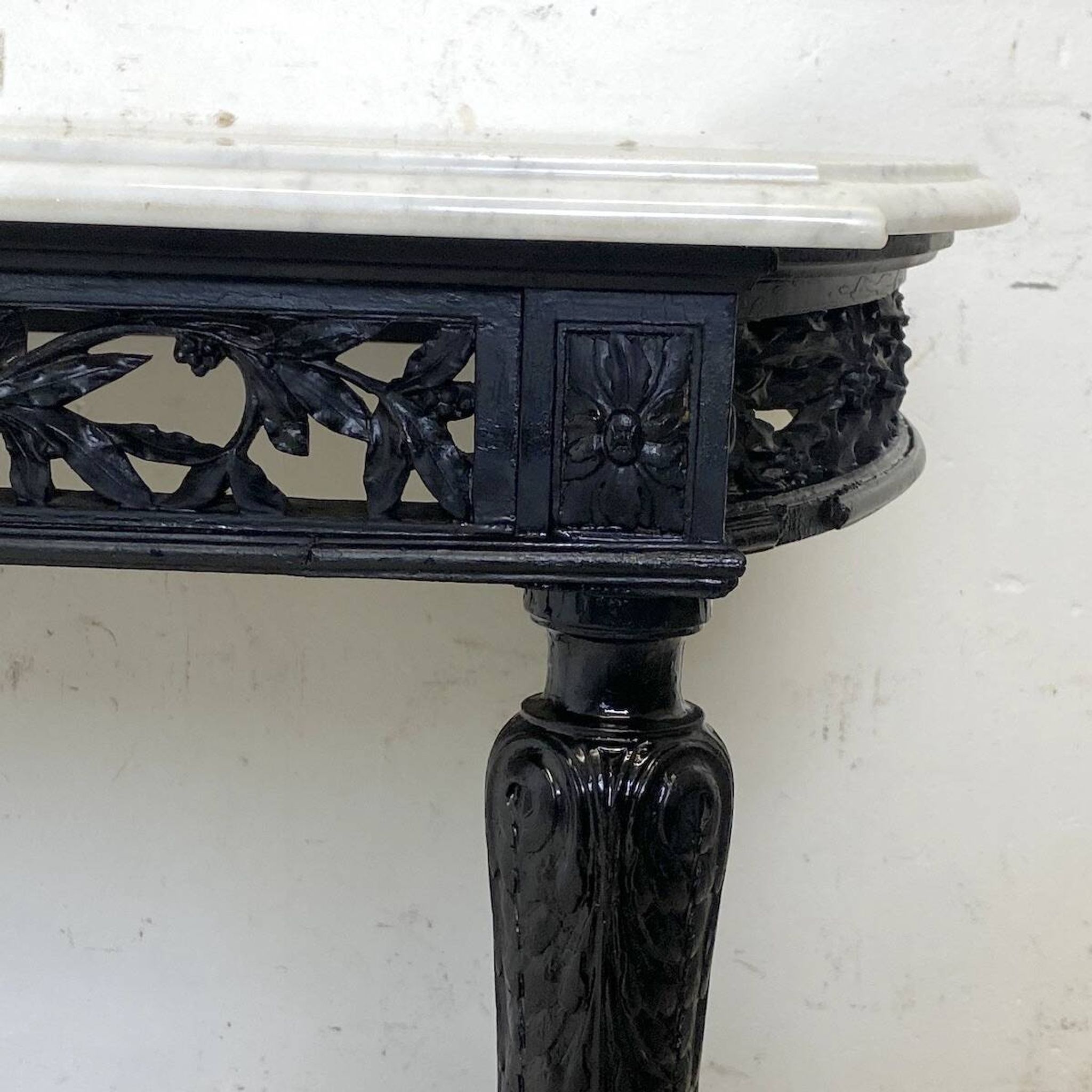Console ou table de milieu style Louis XVI du XIXème siècle
