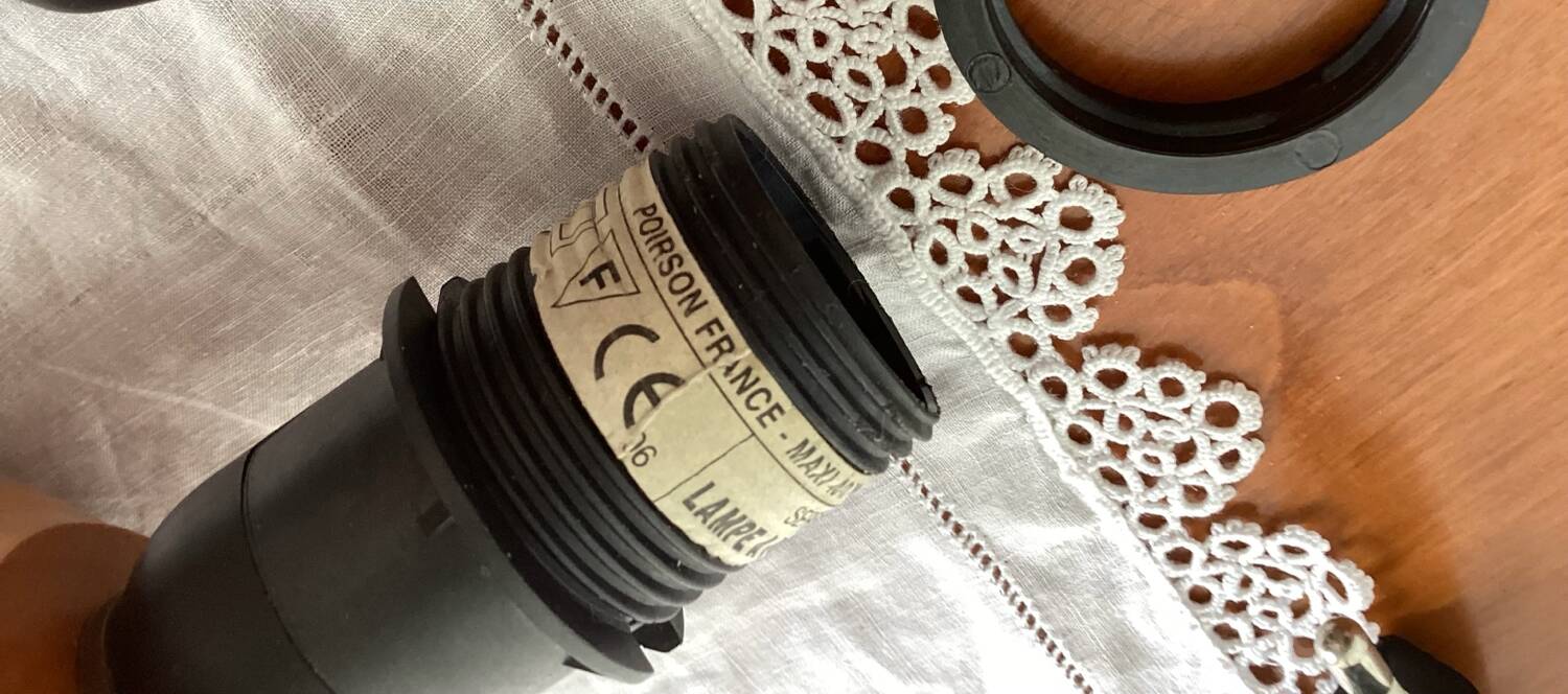 Poirson wooden table lamp base