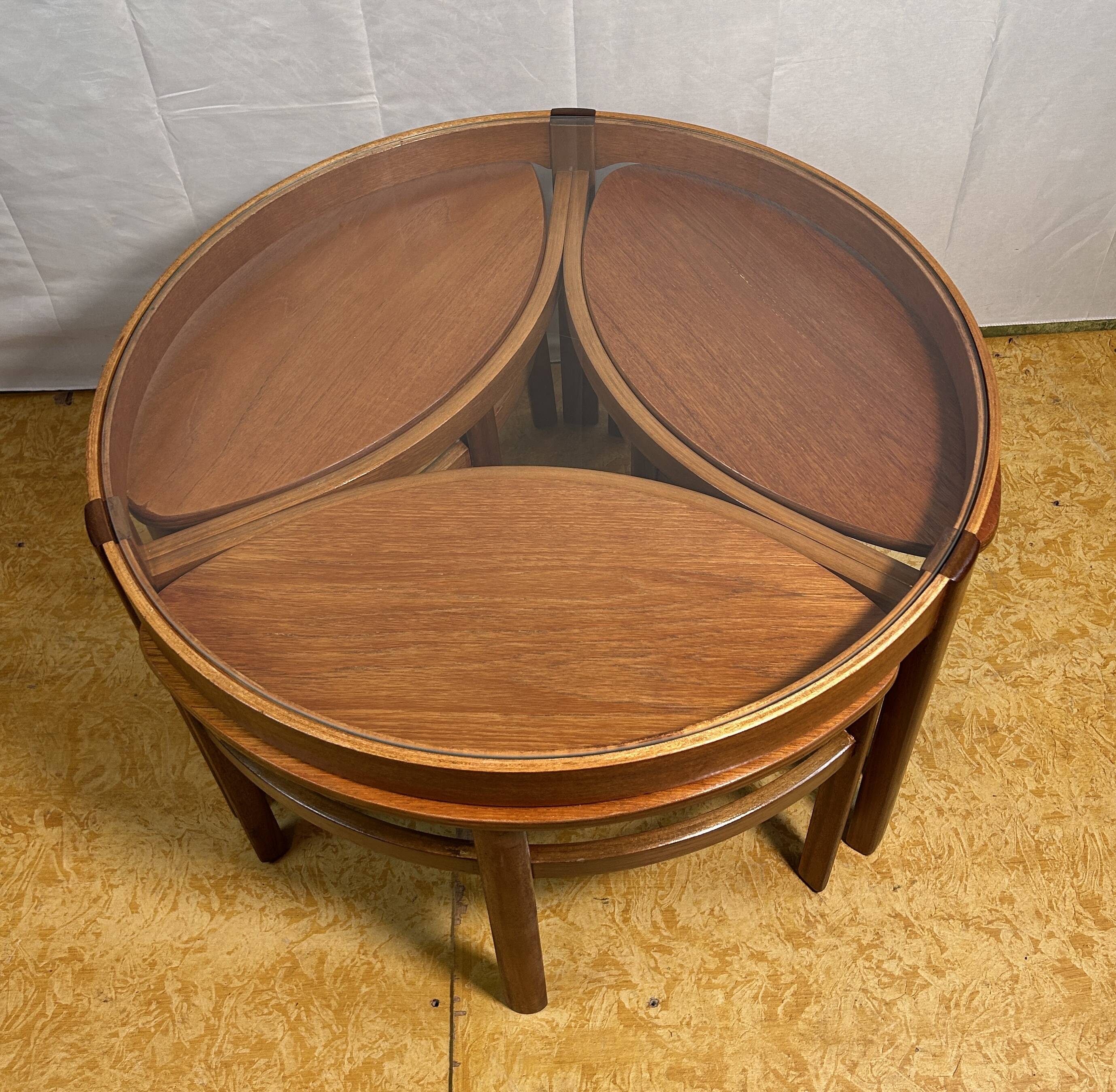 Mid century retro vintage teak round coffee table by Nathan Trinity 1960