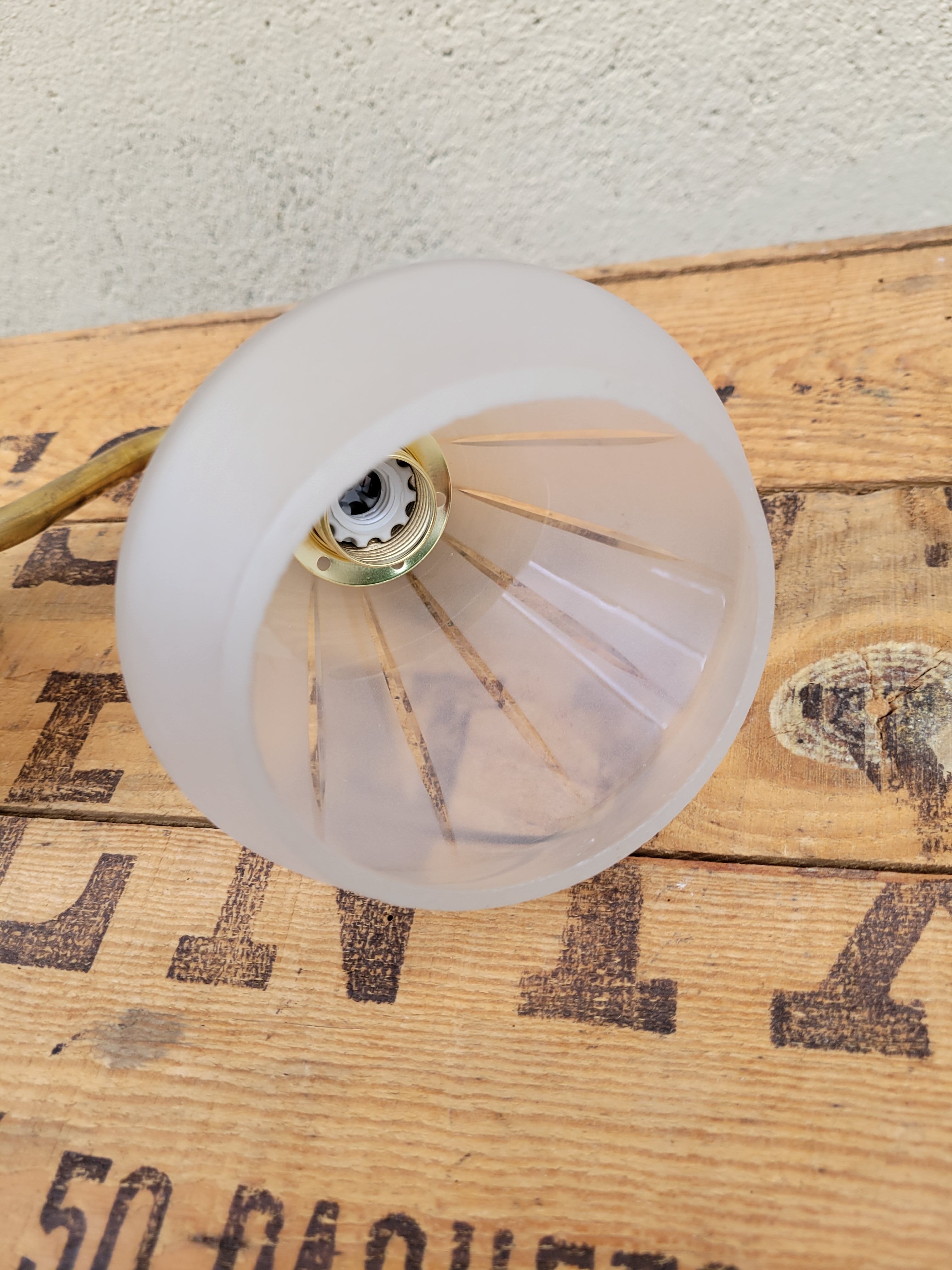 Brass and frosted glass wall lamp