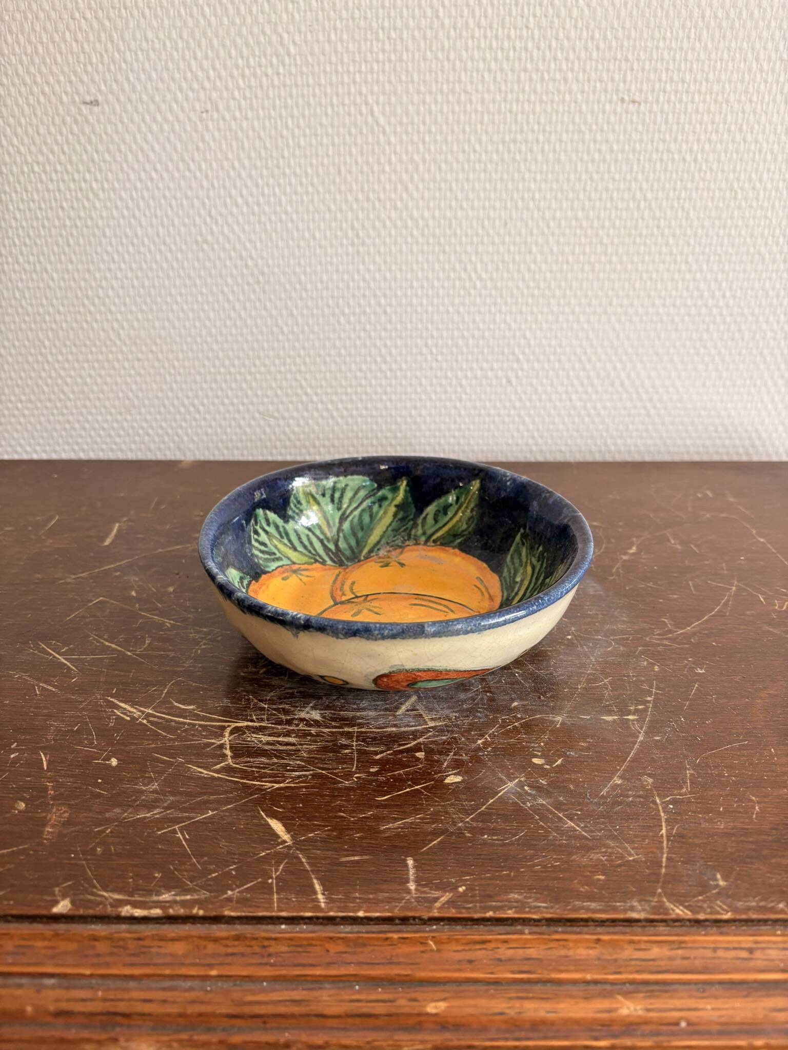 Bowl decorated with oranges Ceramic – T. Ruth, Mexico