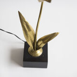 Golden metal flower lamp