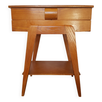 Table de chevet scandinave