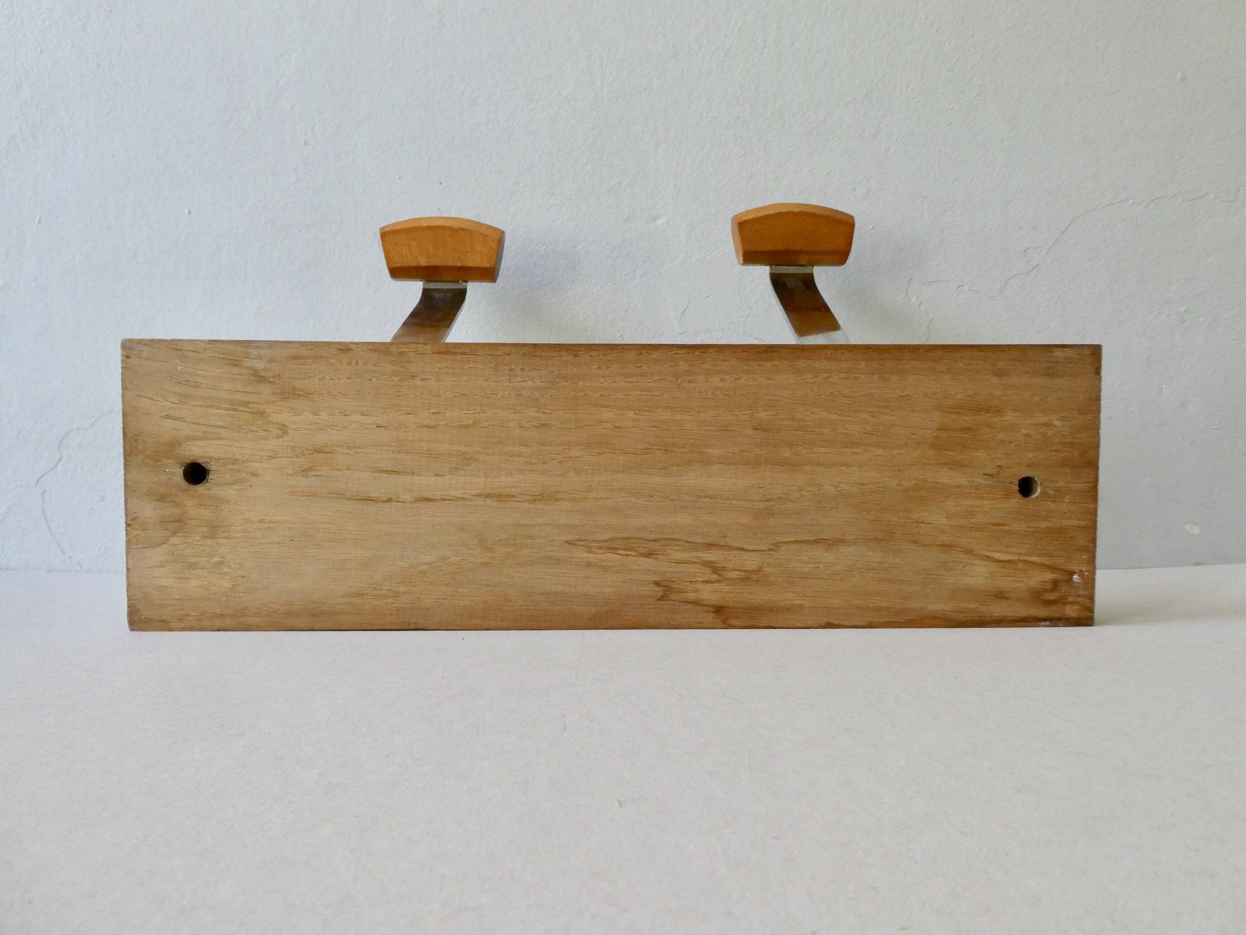 Portemanteau mural à 4 patères en bois et métal