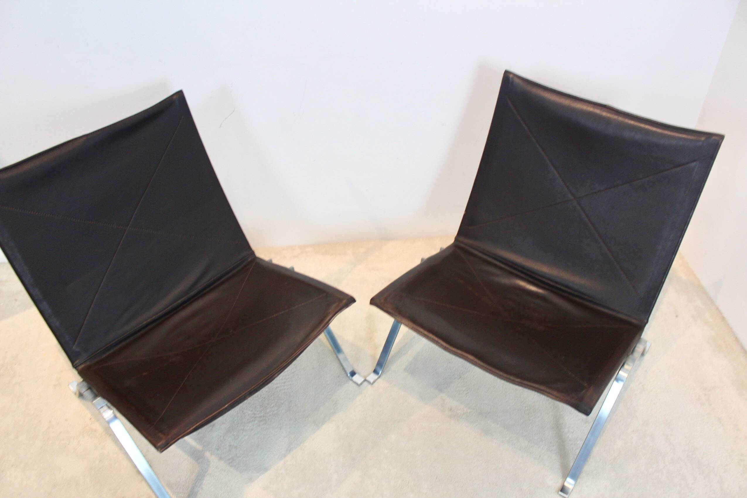 Fauteuils PK22 en cuir brun par Poul Kjærholm pour Fritz Hansen