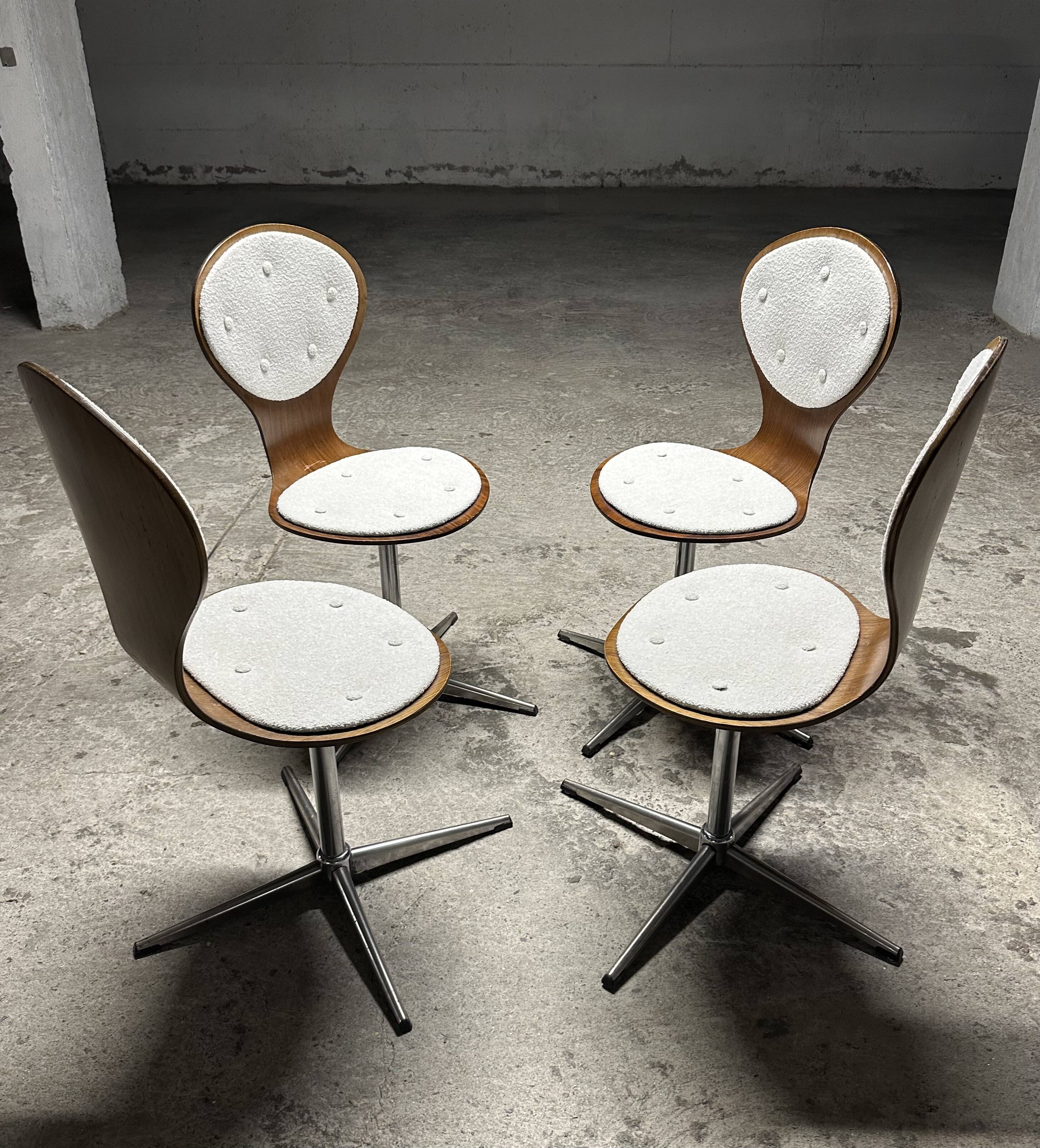Suite de 4 chaises vintage bois cintré et palissandre. Allemagne, années 60