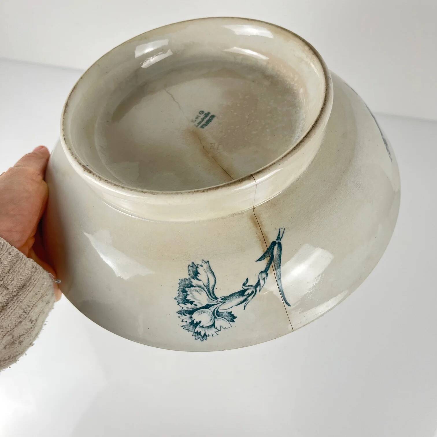 Footed bowl model "Carnation", KG Lunéville, ironstone, 19th century