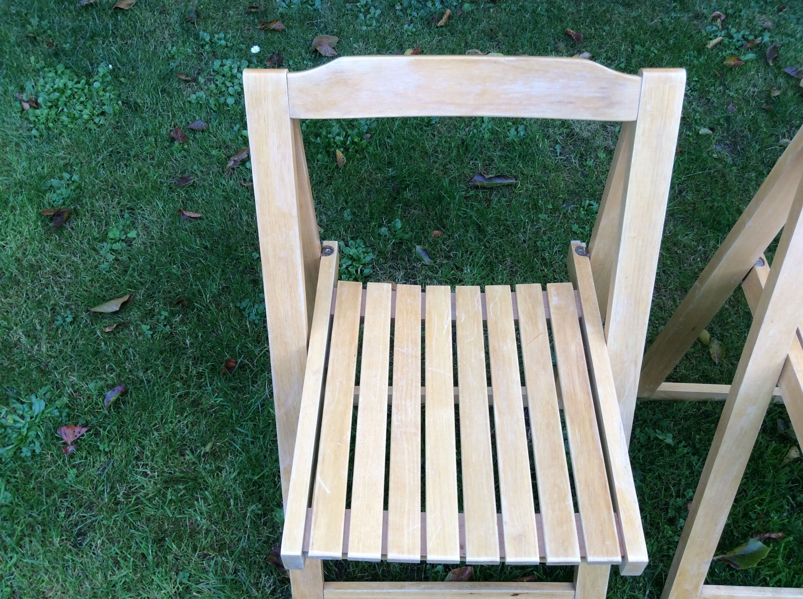 Series of 4 folding chairs