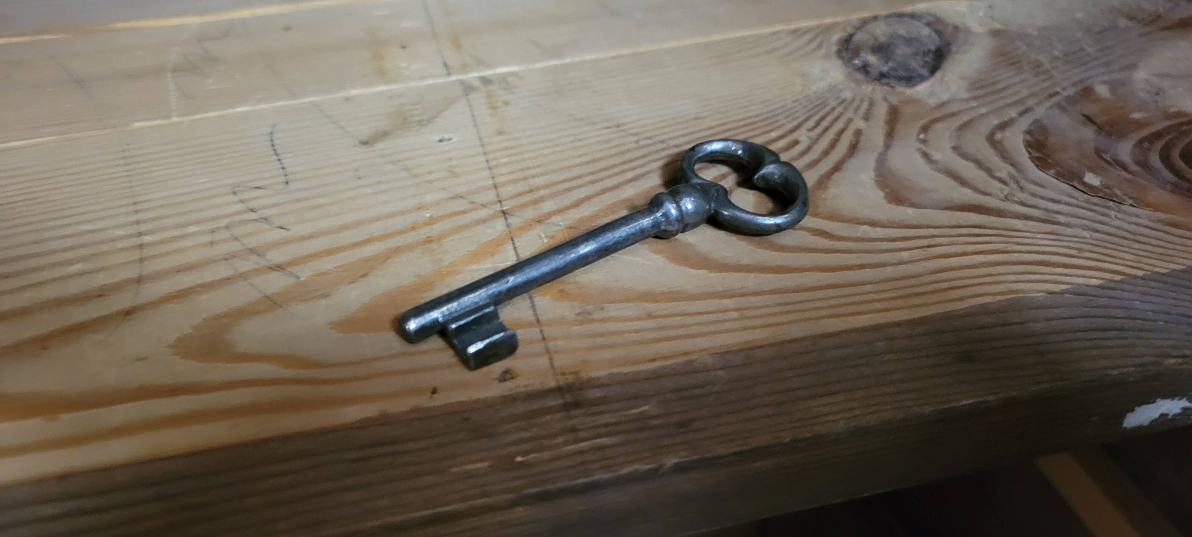 Louis XIV period wardrobe in solid oak, decorated with superb carvings