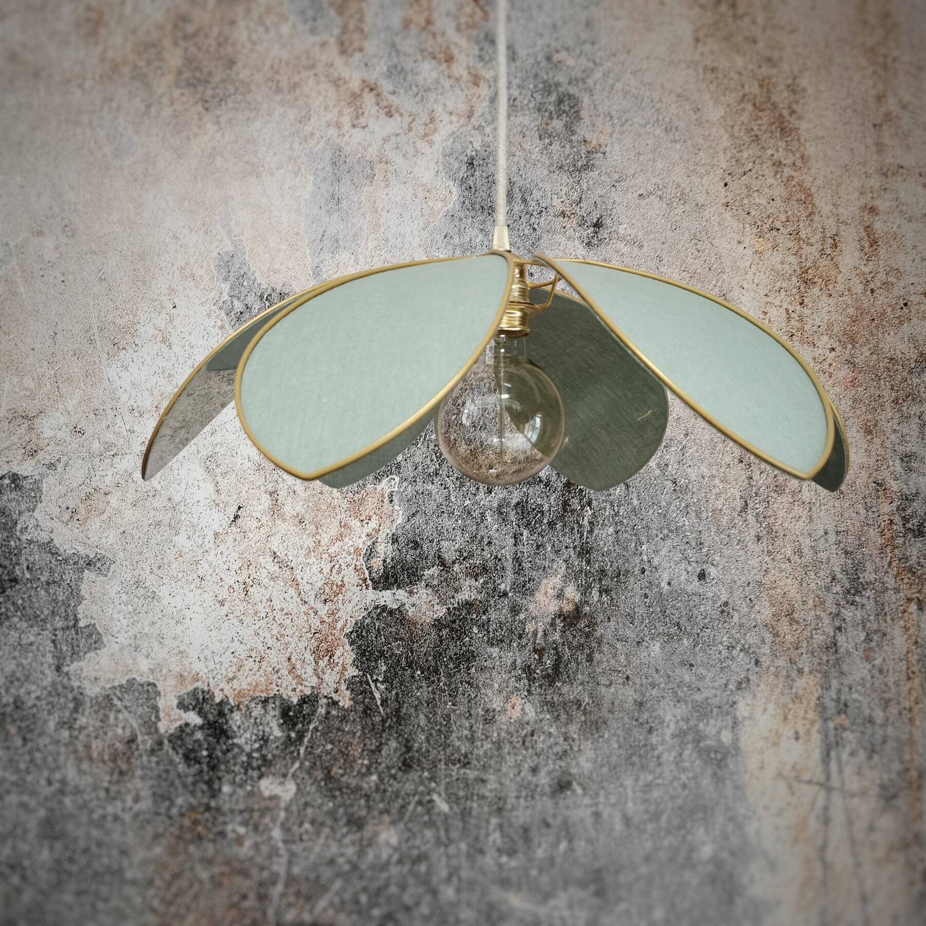Flower suspension metal structure 6 petals in celadon green linen