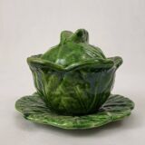 Gravy boat in slipware