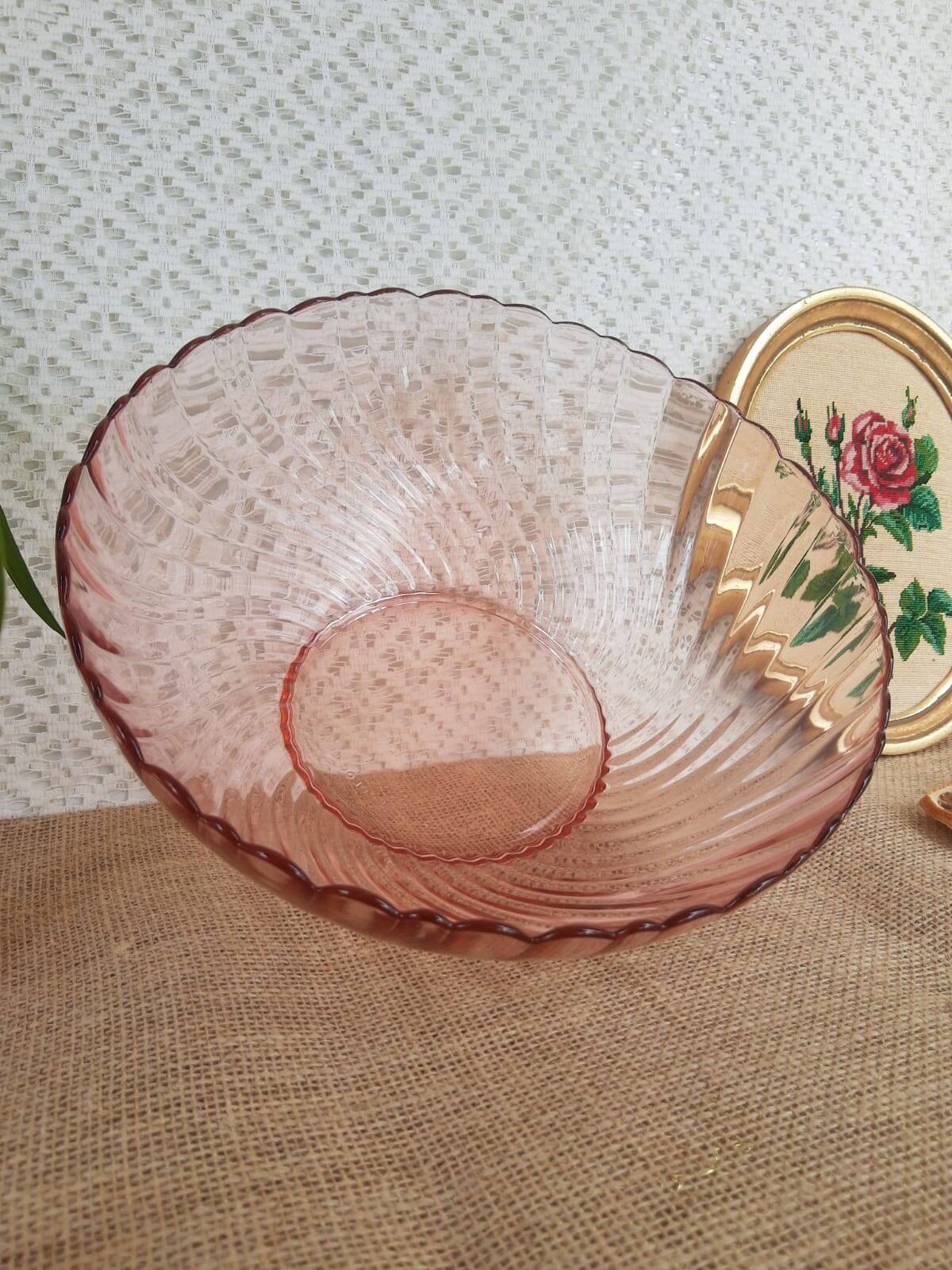 Set of salad bowls and 6 twisted glass bowls Rosaline Arcoroc vintage