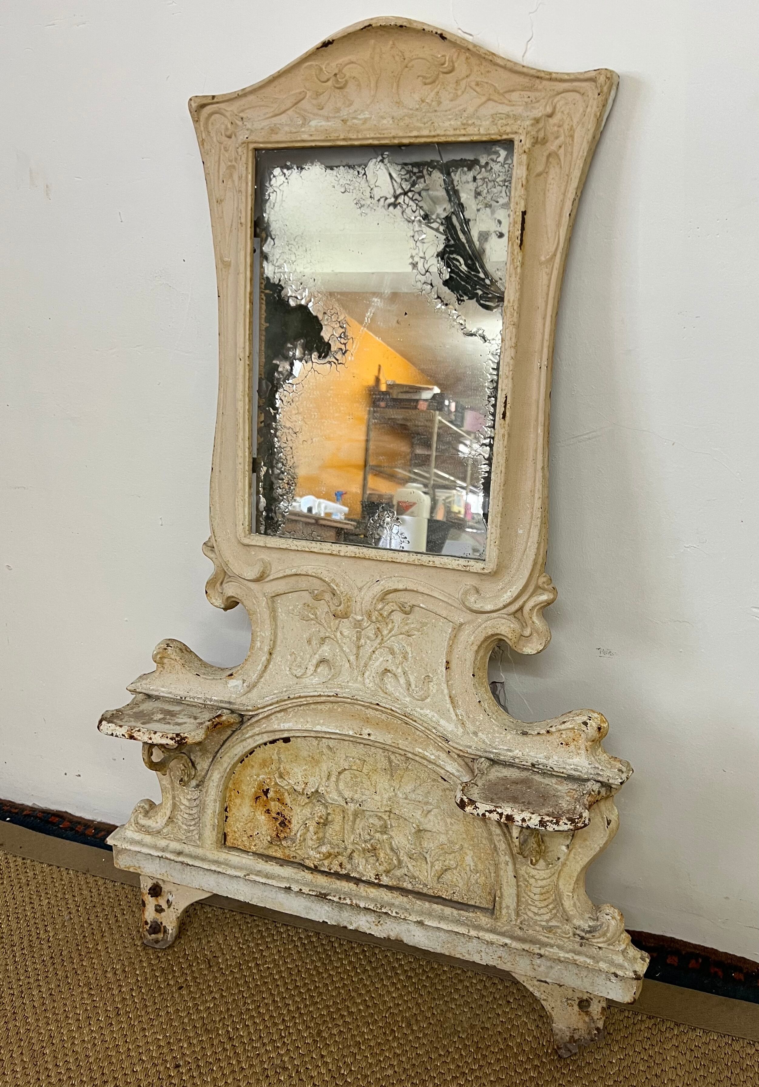 Art Nouveau metro fountain mirror