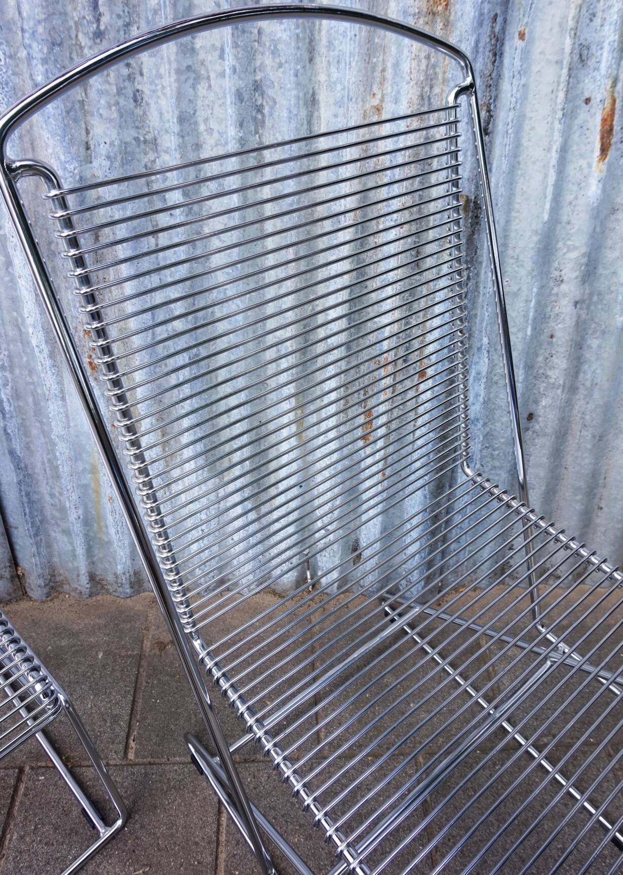 Set of 4 wire chairs, 1980s