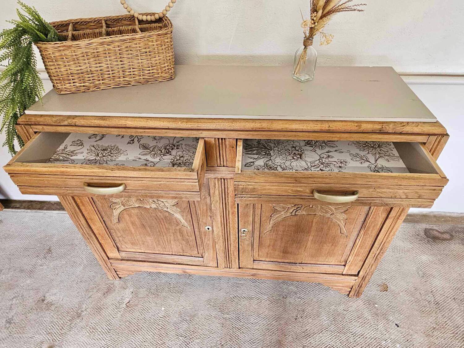 Buffet parisien art deco