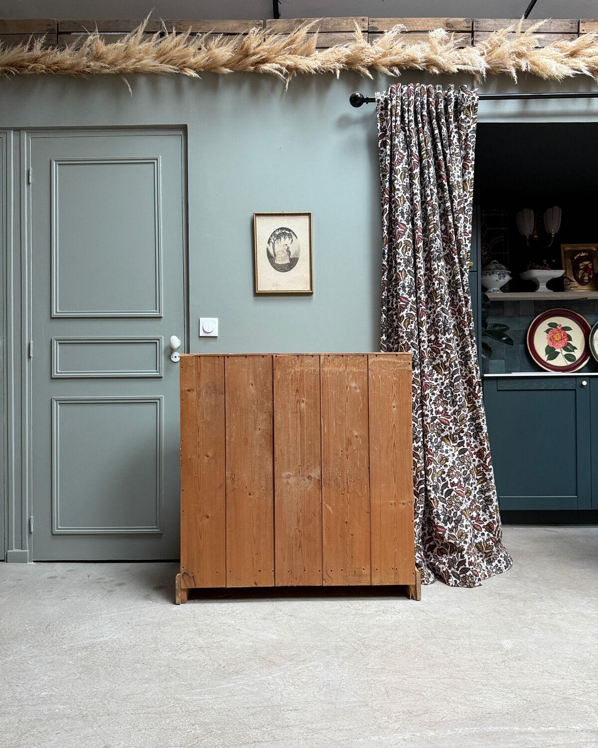 English pine chest of drawers