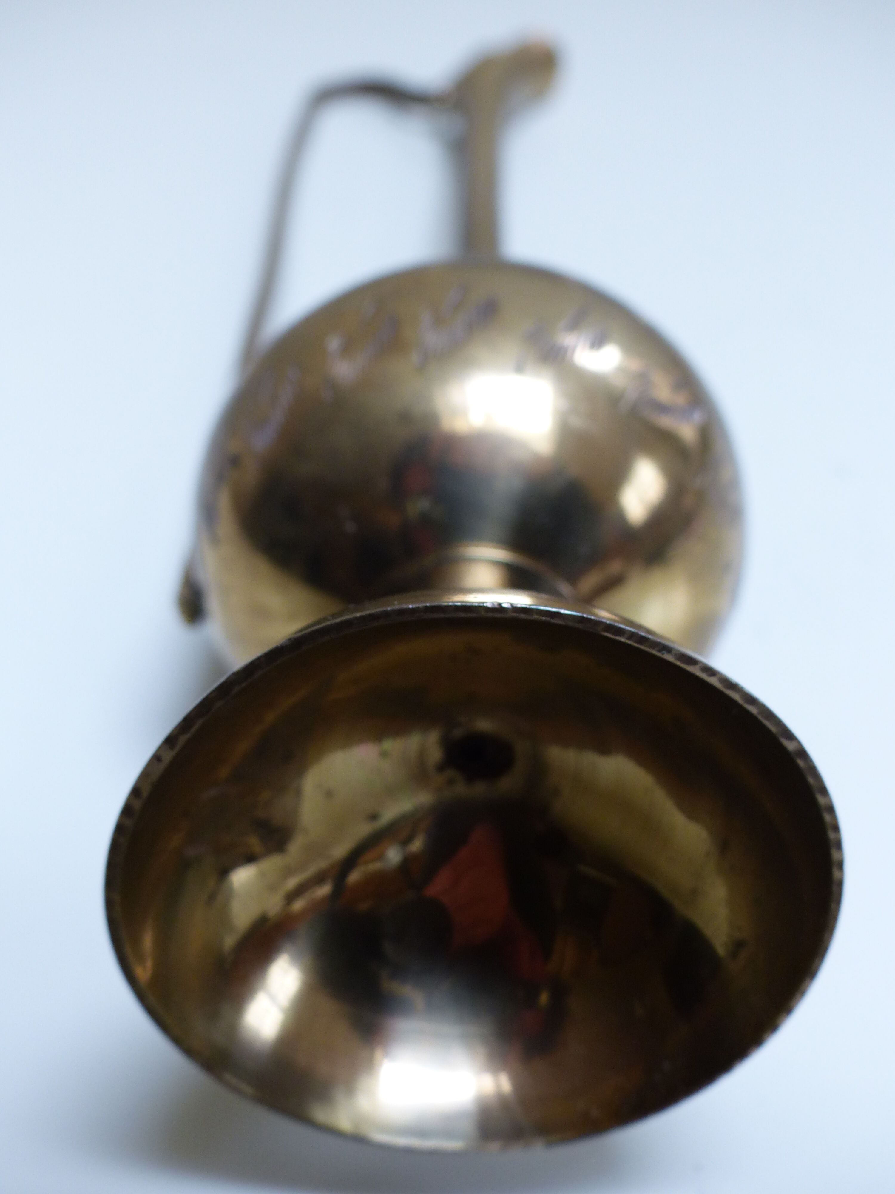 Ewer in gilded brass fully chiseled 19°