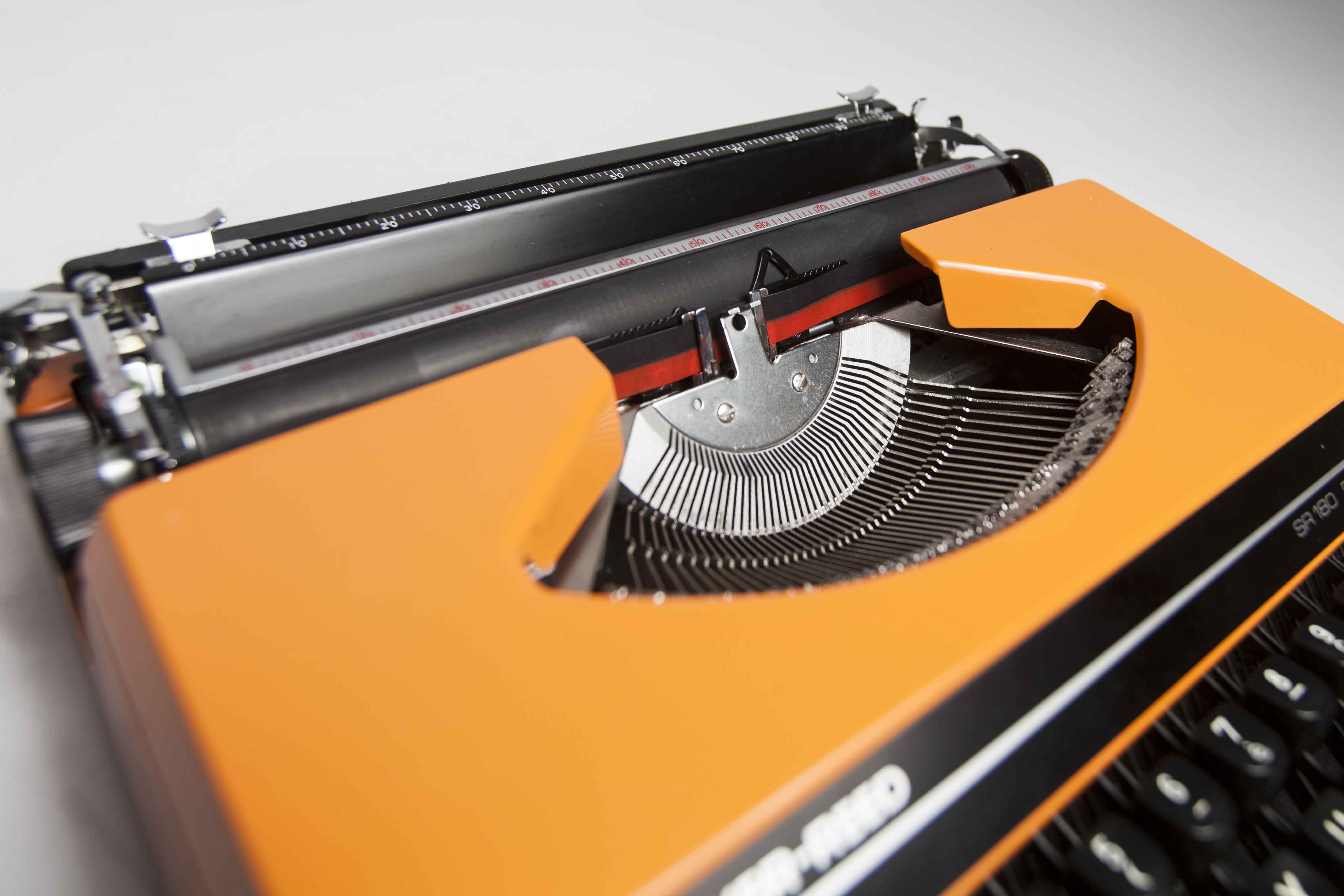 Silver Reed Sr 180 revised Luxury Typewriter and New Ribbon