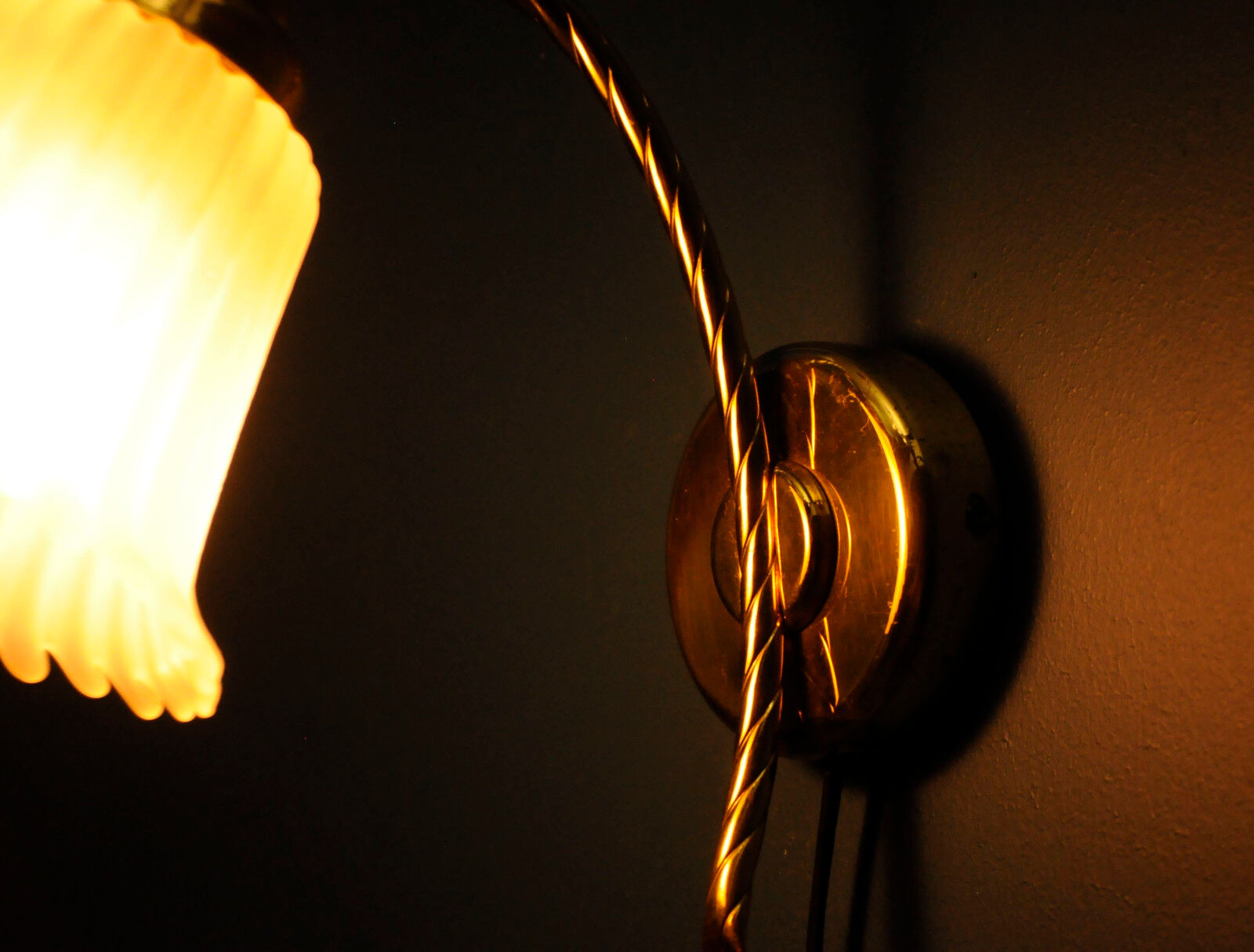 Danish wall lamp, brass and glass