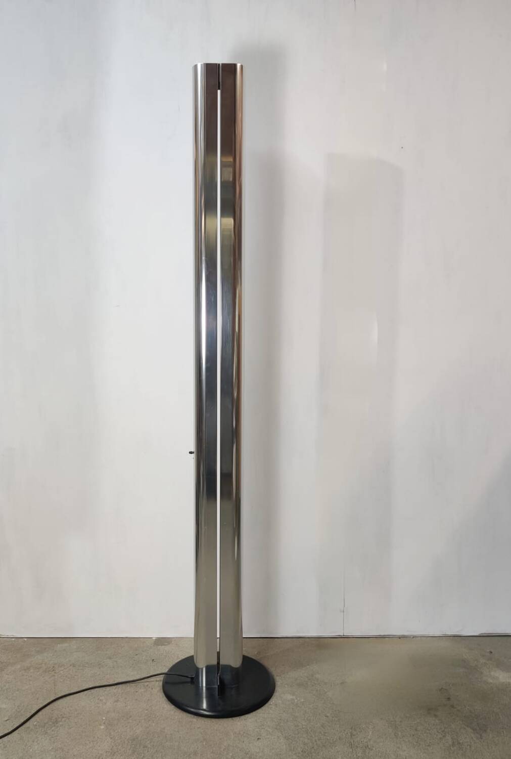 Megaron Floor Lamp Artemide