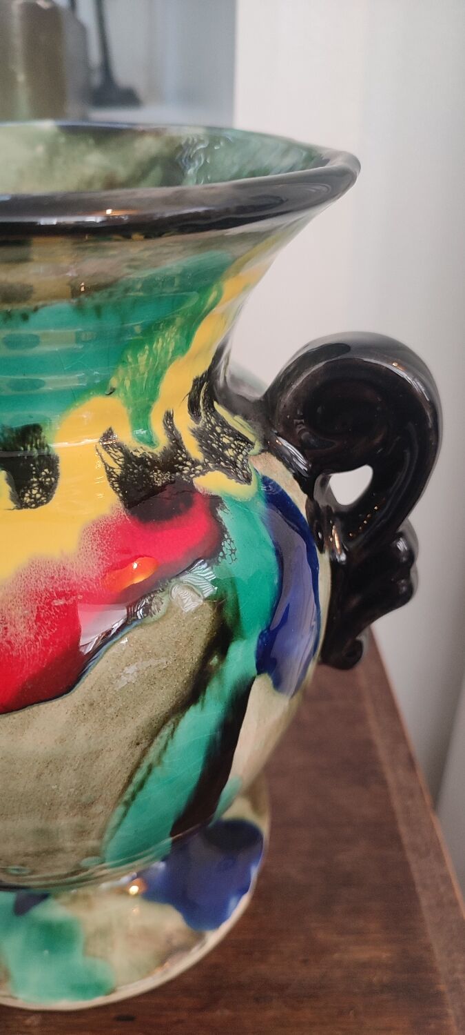 Art Deco vase in ceramic with flame glazes