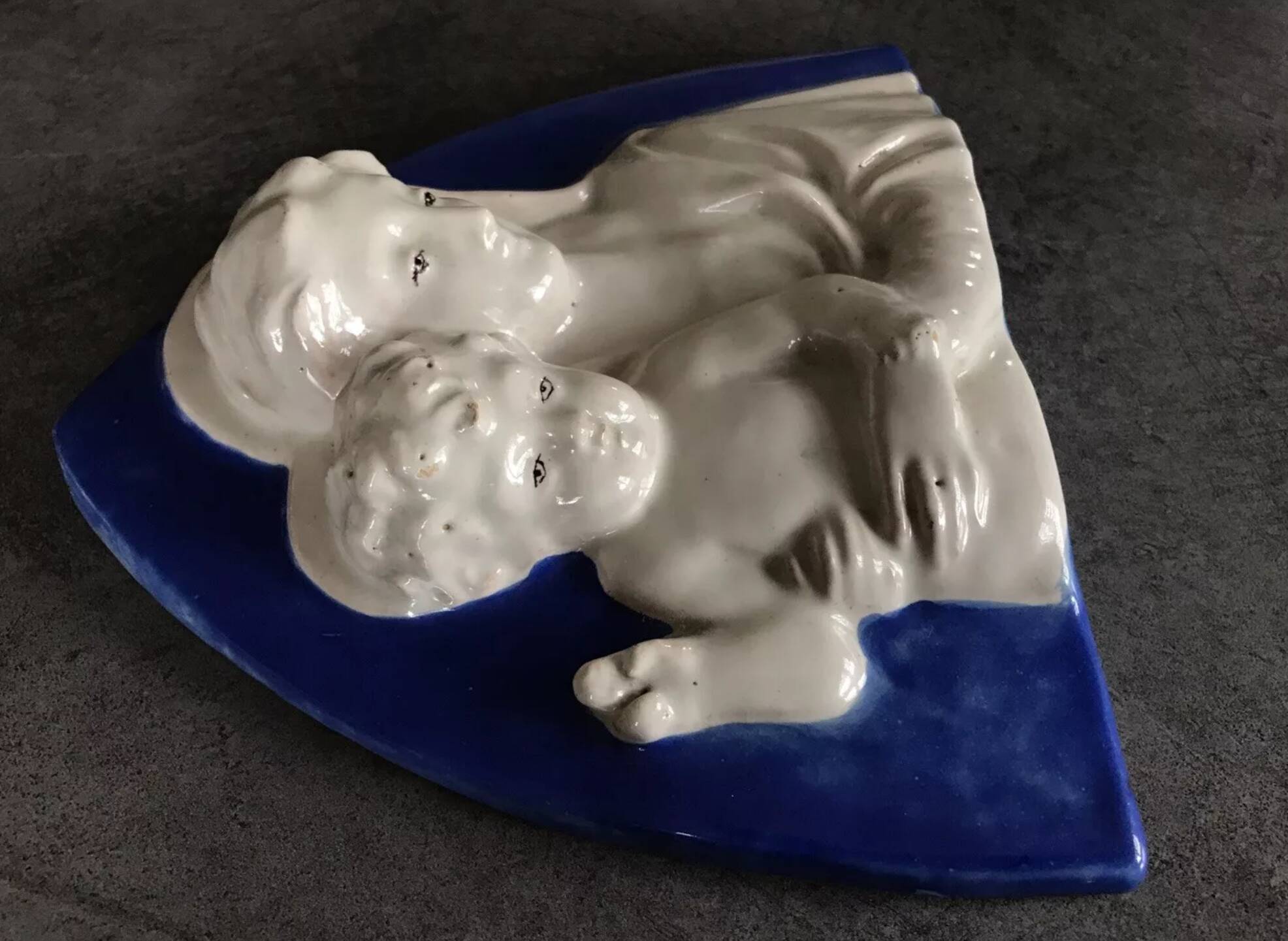 Religious bas-relief wall sculpture of the Virgin and Child signed Cantagalli