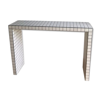 Console tiles mosaic white and black