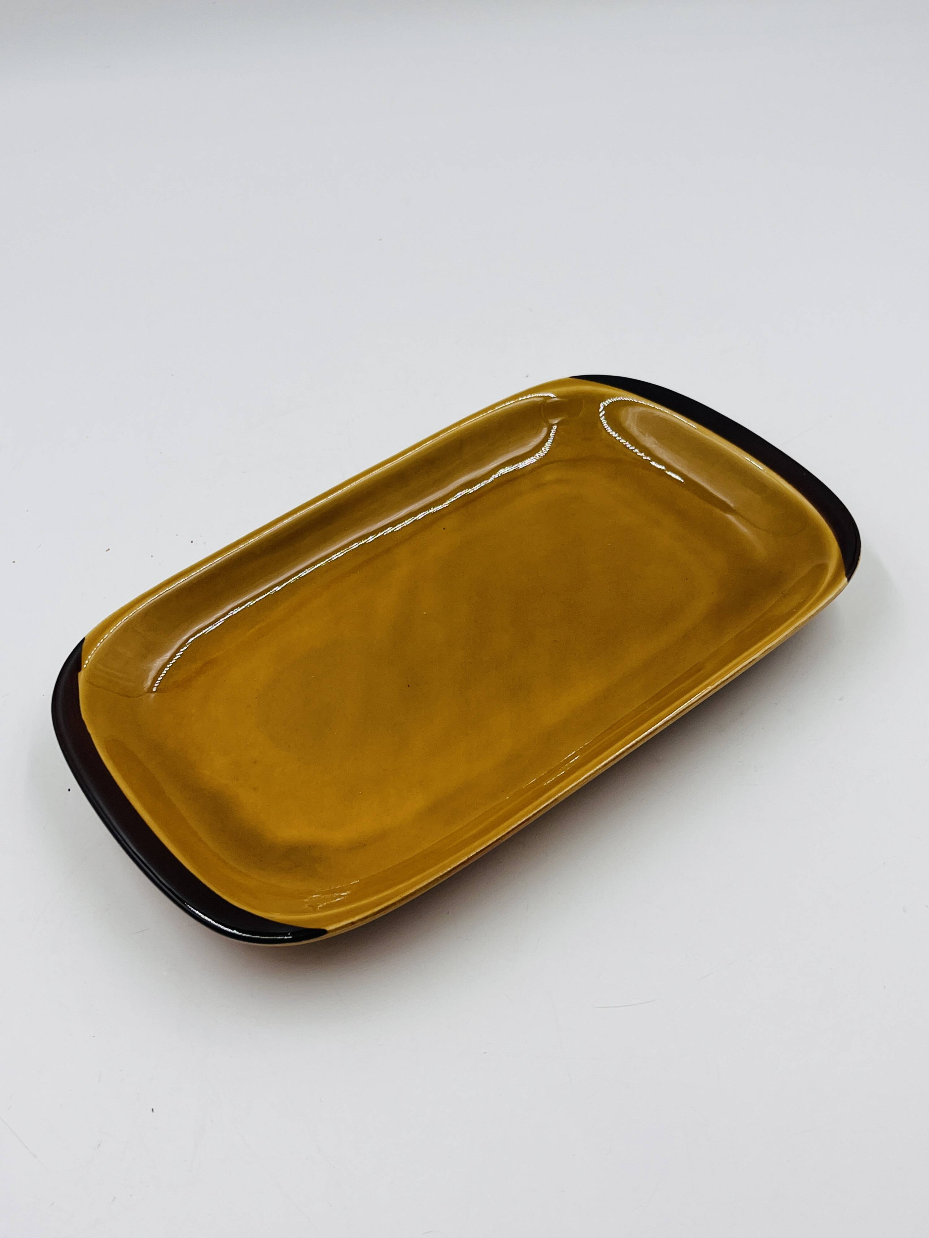 Flat NT stoneware Japan