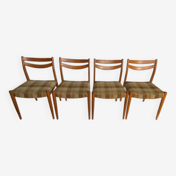 Série de 4 chaises de style scandinave 1960