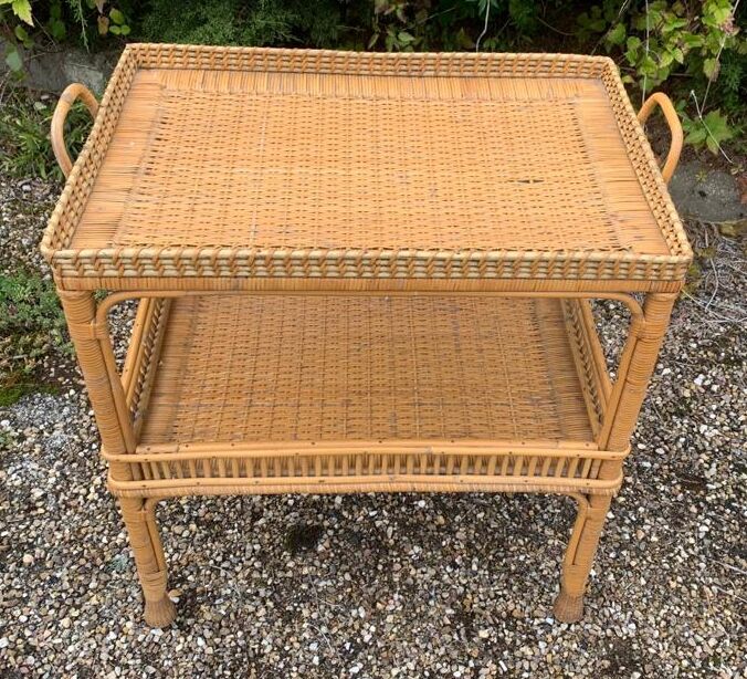 Woven rattan dessert