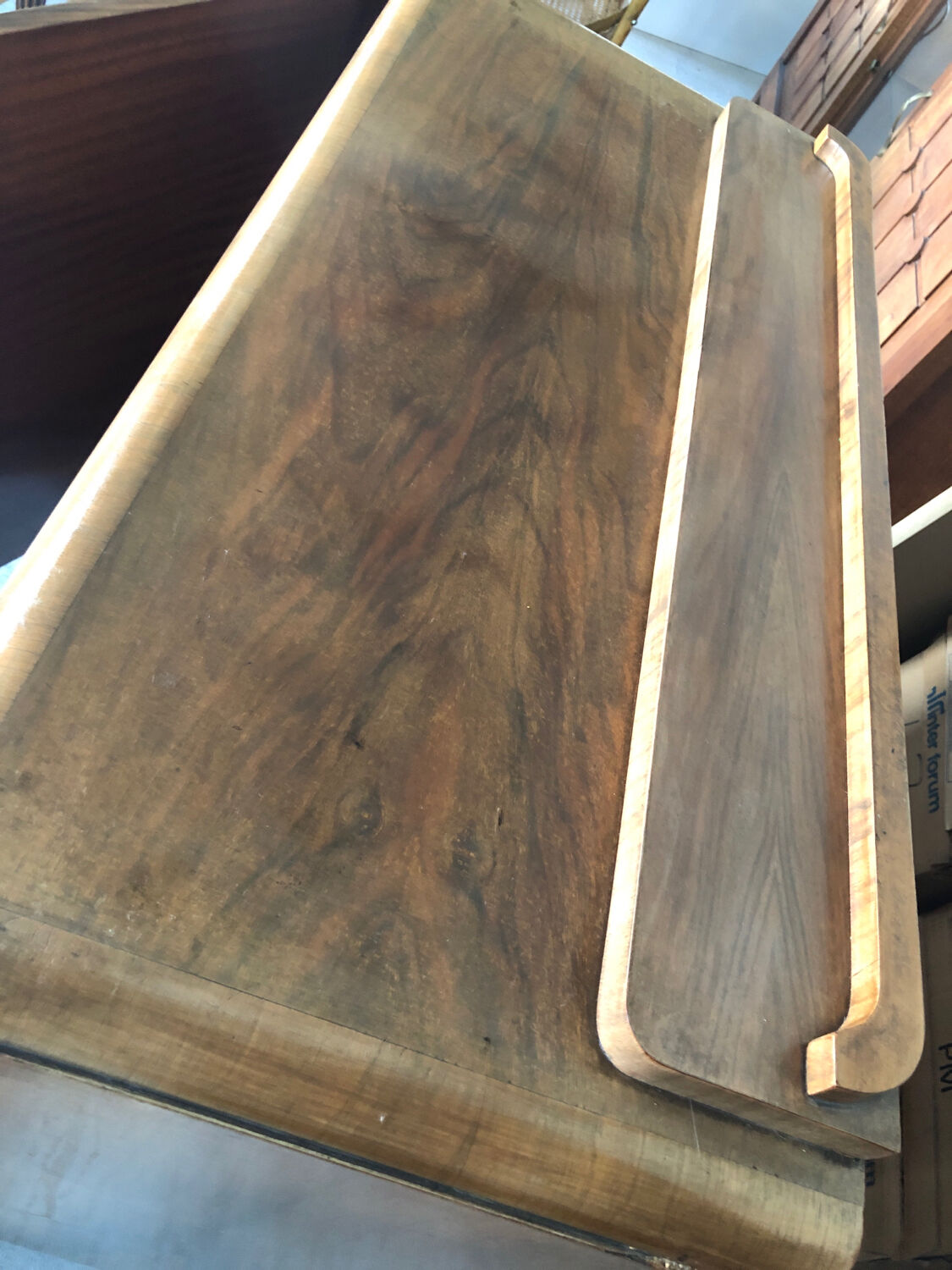 Art deco wooden chest of drawers from the 1940s