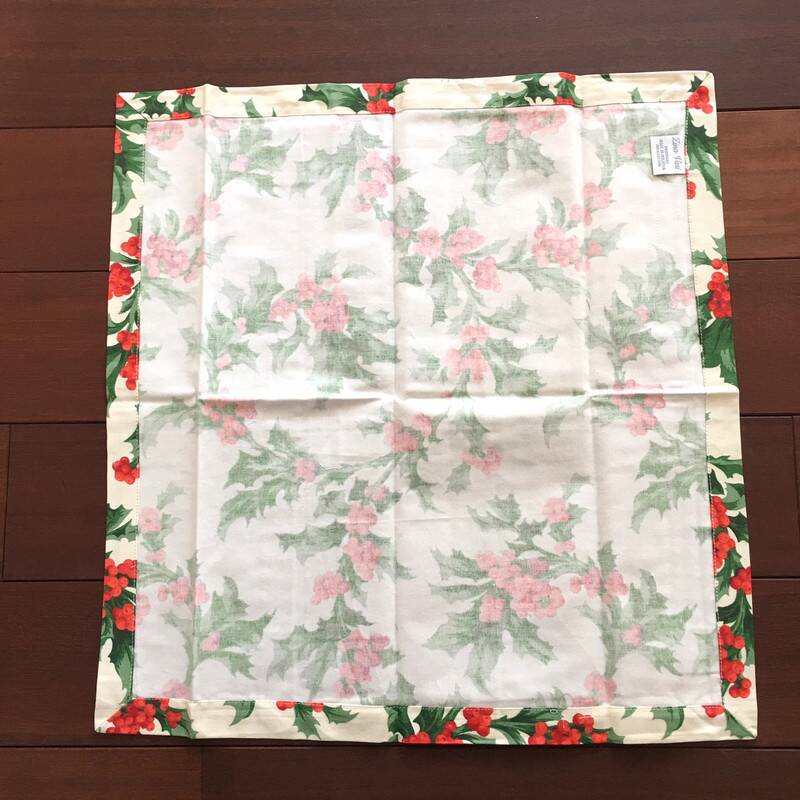 4 new Zina Vasi square cotton napkins